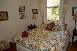 Beechworth Accommodation Indigo Cottage, Beechworth